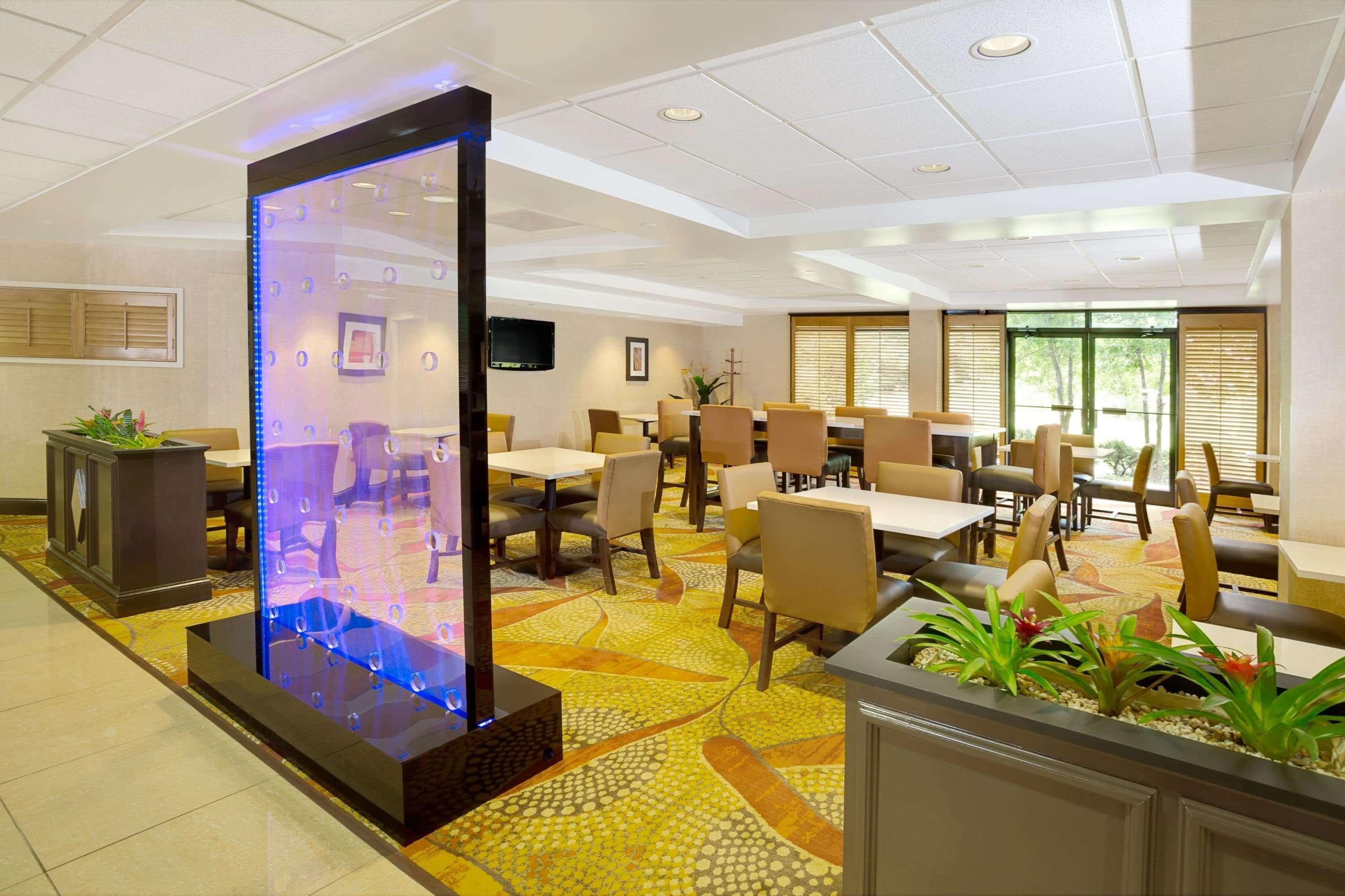Wingate By Wyndham Raleigh / Airport Hotel Durham