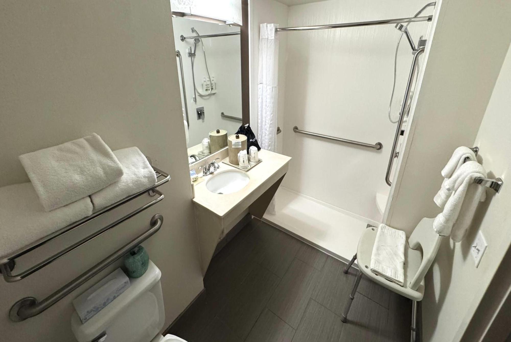 Hotel Wingate By Wyndham Raleigh / Airport Durham