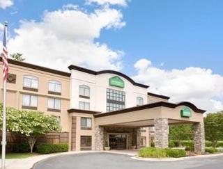 Wingate By Wyndham Raleigh / Airport
